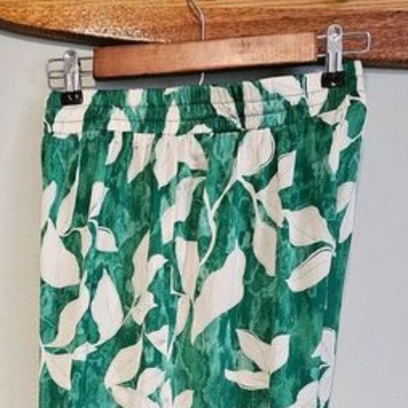 Women's Wide Leg Jade Leaf Print Satin Pants, Small - Picture 5 of 11
